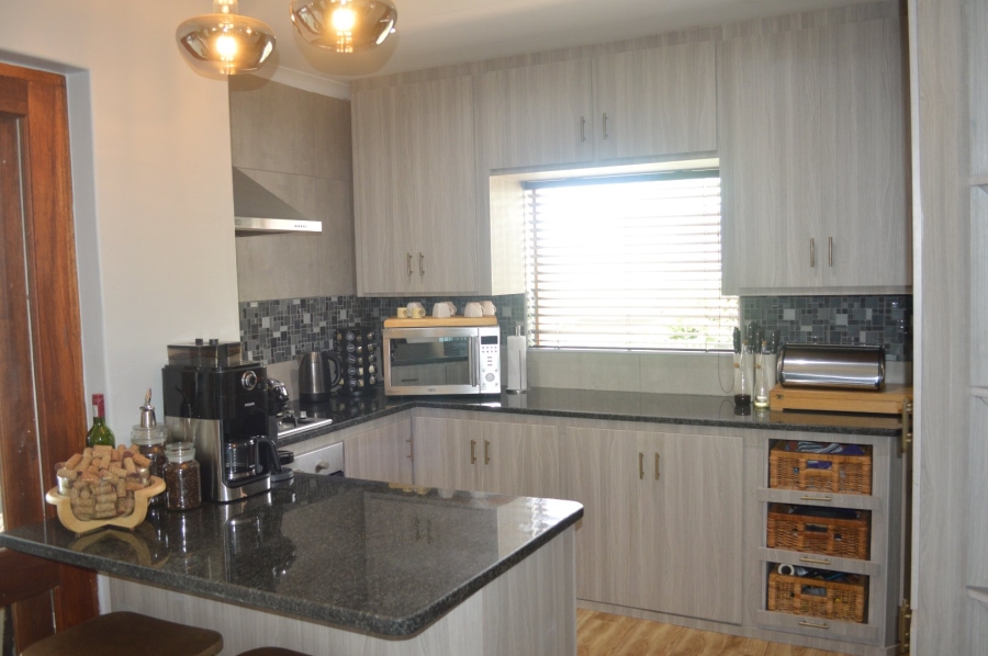 4 Bedroom Property for Sale in Wilkoppies North West